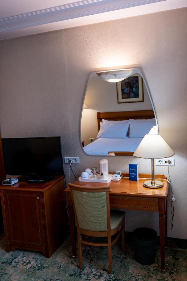 Best Western Hotel Turist Szkopje Kültér fotó