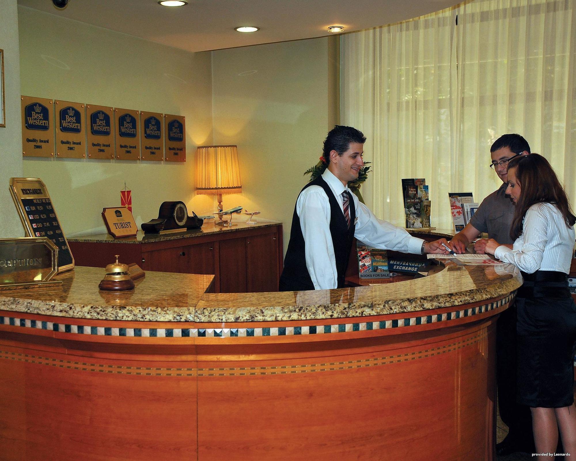 Best Western Hotel Turist Szkopje Beltér fotó